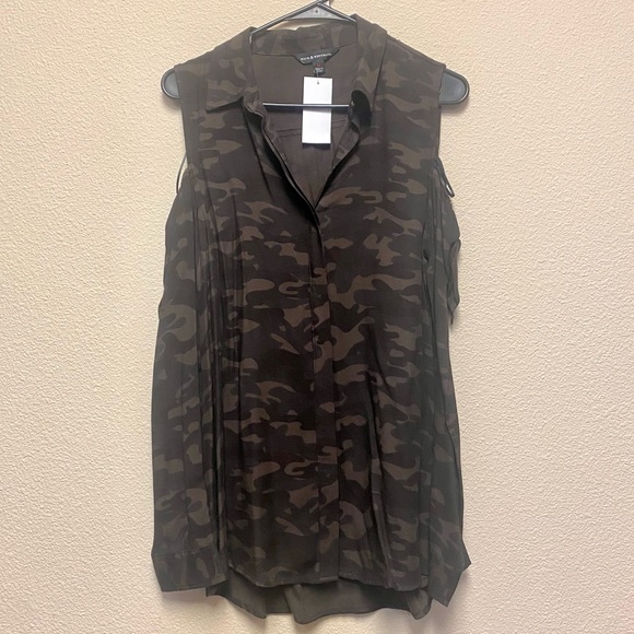 Brown camo cold-shoulder long sleeve button down blouse ROCK & REPUBLIC NWT sz M - Picture 10 of 10